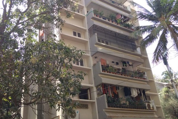 Flat for sale in Palacimo, Santacruz West