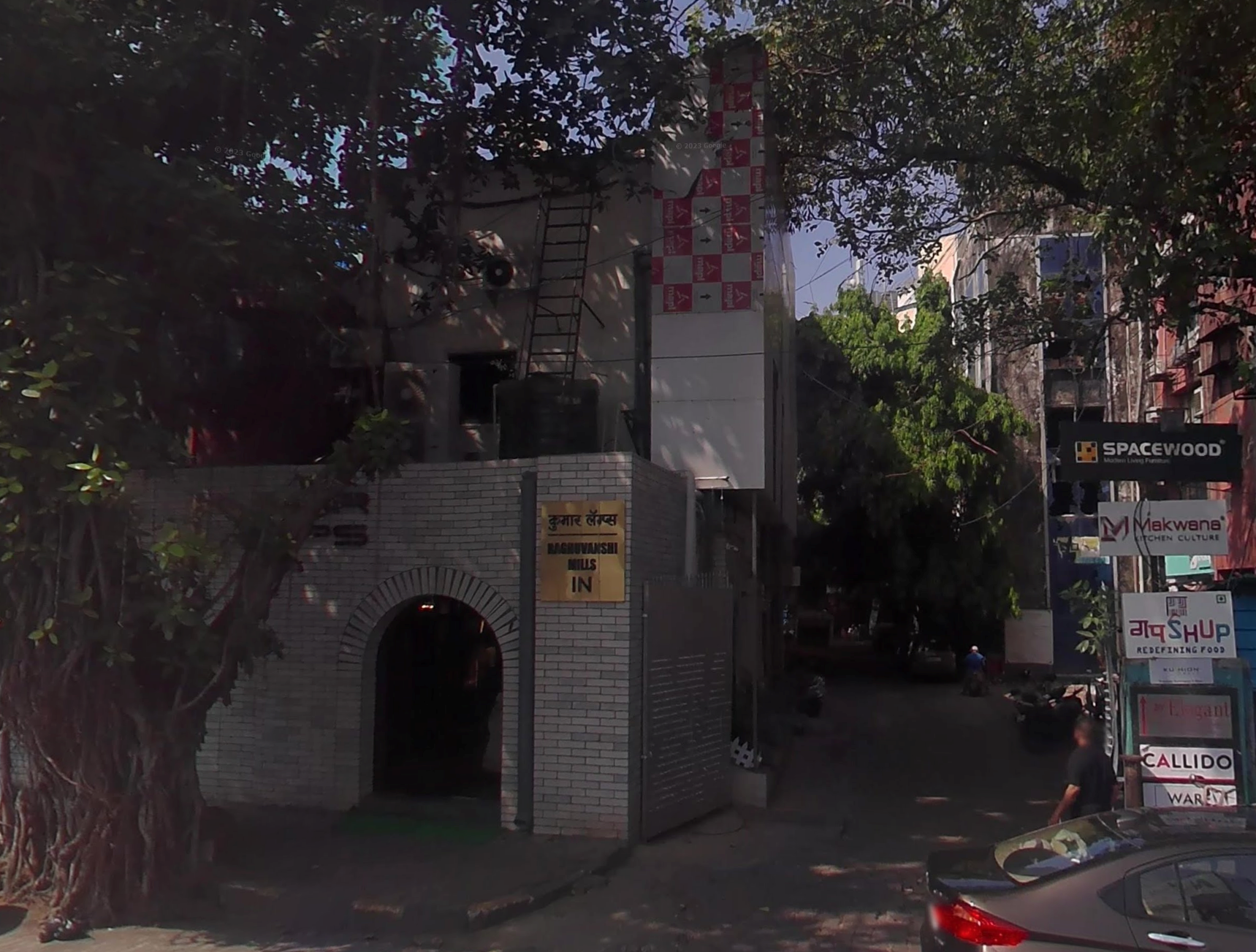 Showroom Flat on Rent / Sale in Lower Parel - Raghuvanshi Mills Compound