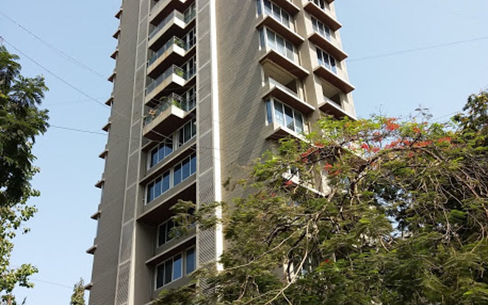 Supreme Stellar, Khar West