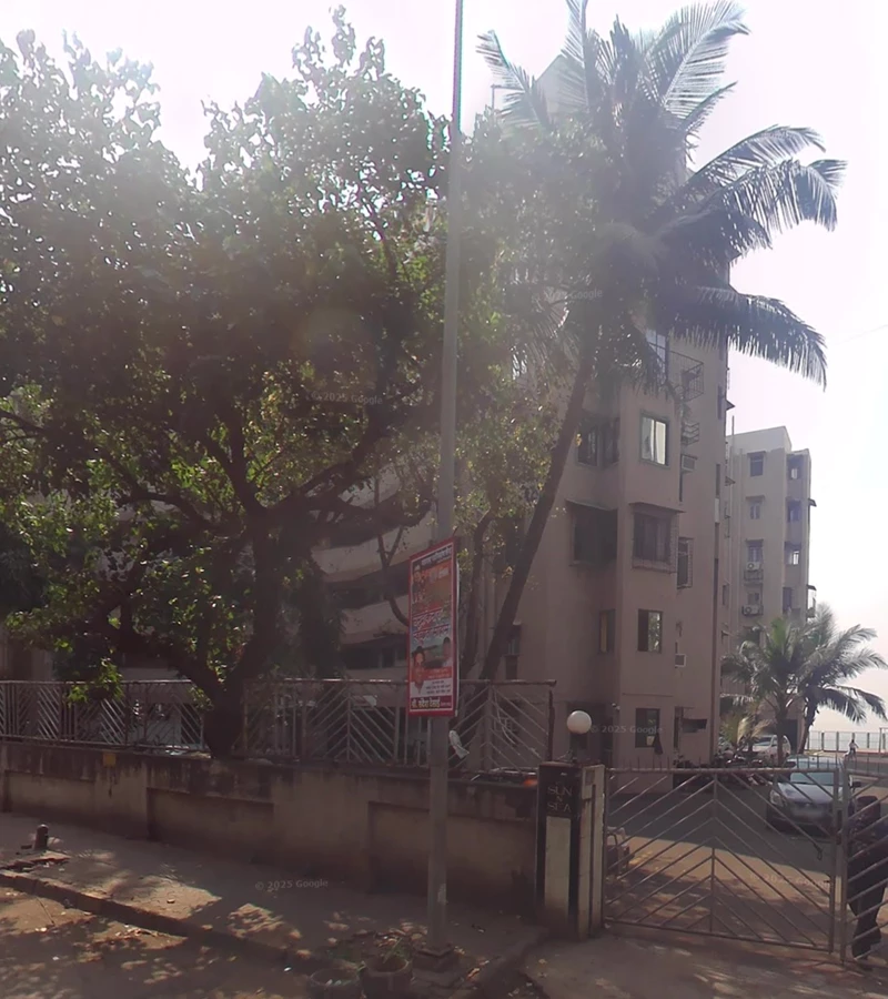 6 - Sun N Sea, Andheri West