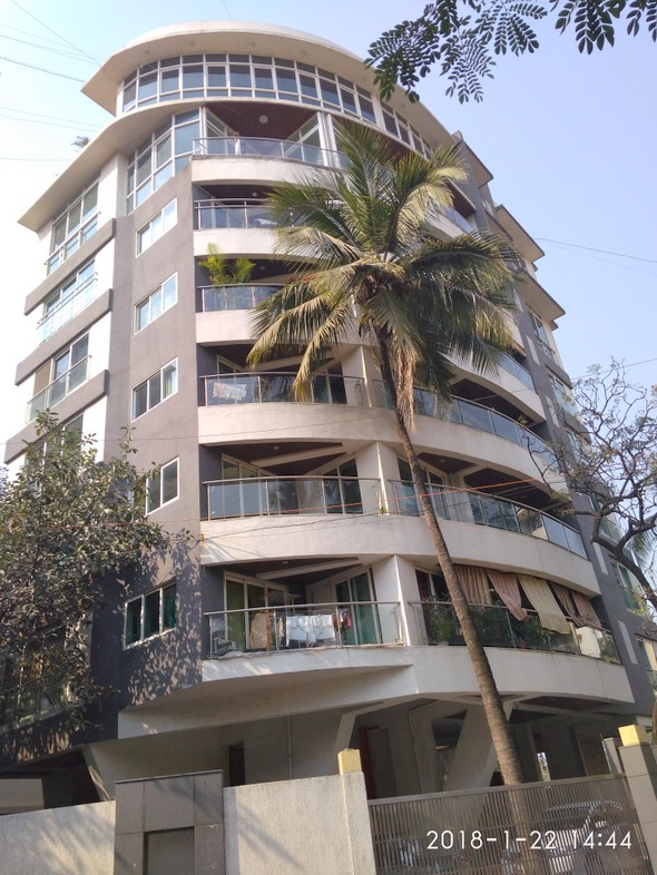 4 BHK Flats for Sale in Kakad Mansion, Santacruz West