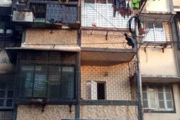 Flat on rent in Goghari Mansion, Santacruz West