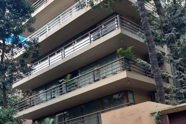 Flat for sale in Oberoi Crest, Khar West