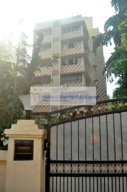 Flat on rent in Peridot, Bandra West
