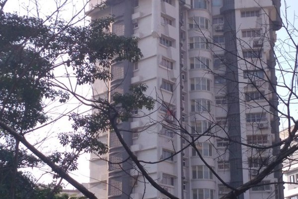 Flat on rent in Breezy Heights, Bandra West