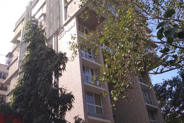 Flat on rent in Shiv Hem, Santacruz West