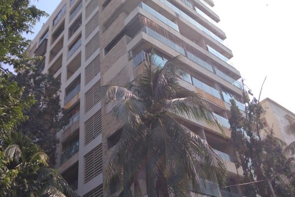 Flat on rent in Krimson Aurum, Santacruz West