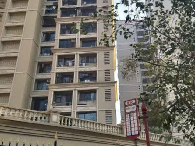 Flat on rent in Serenity Heights, Malad West