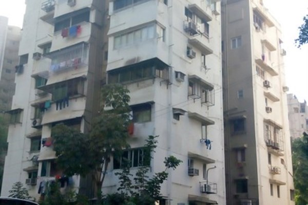 Flat for sale in Shivner, Nepeansea Road