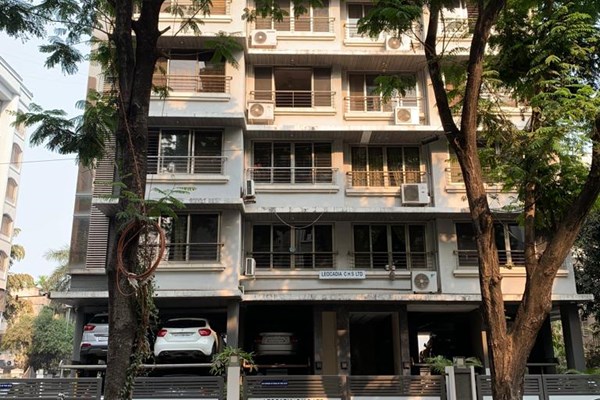 Flat on rent in Leocadia, Santacruz West