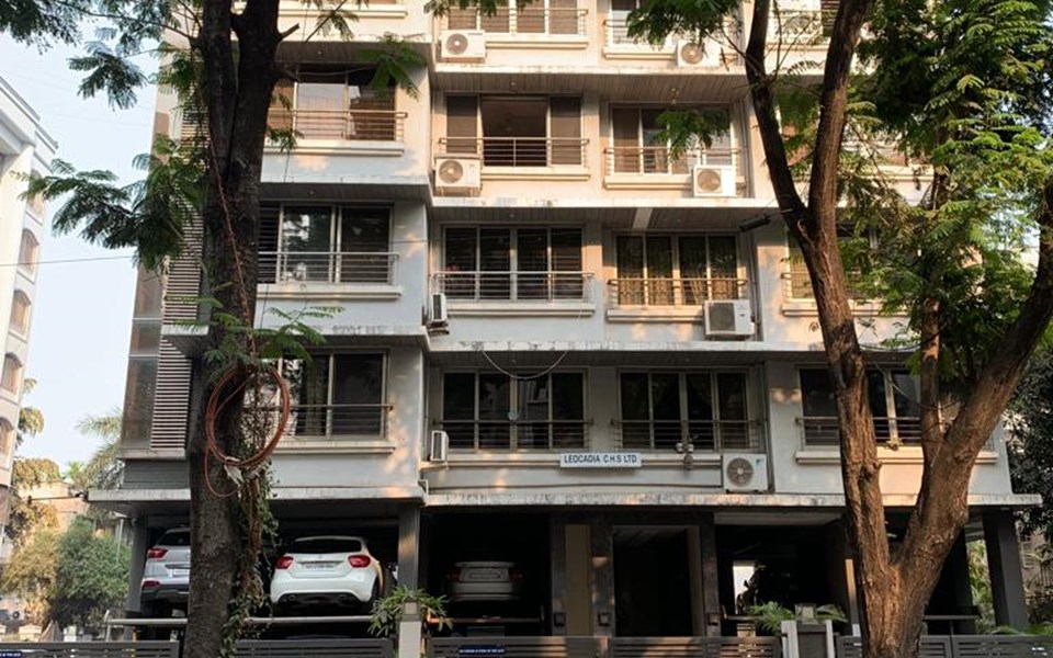 Building - Leocadia, Santacruz West