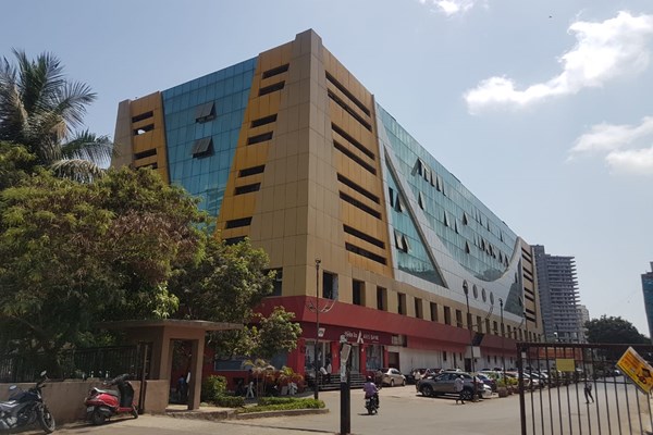 Office for sale in Laxmi Mall, Andheri West