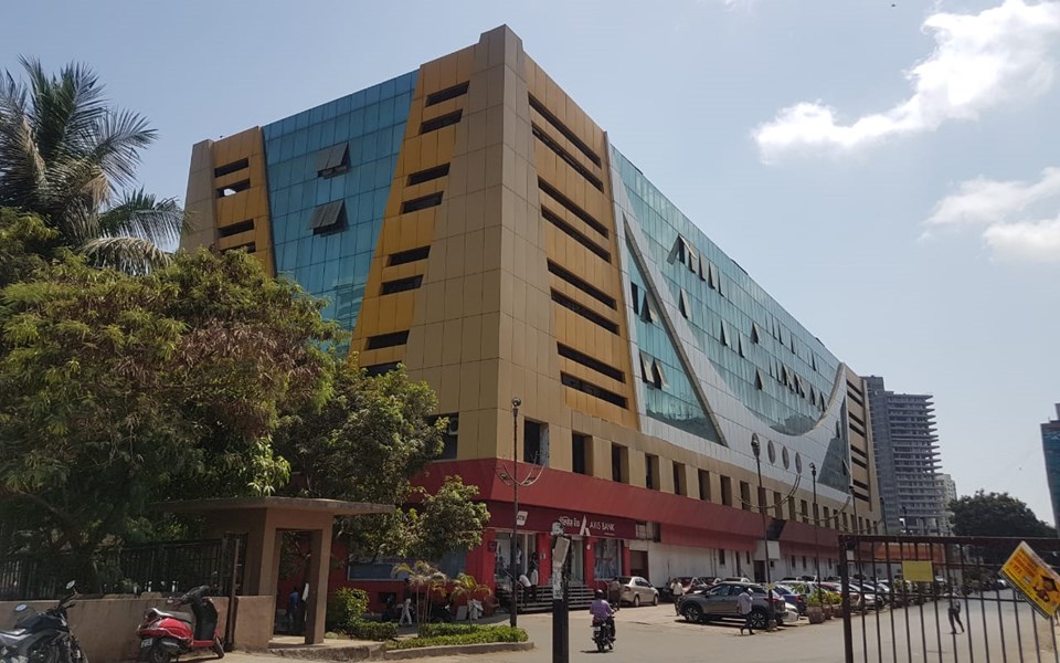 Laxmi Mall, Andheri West