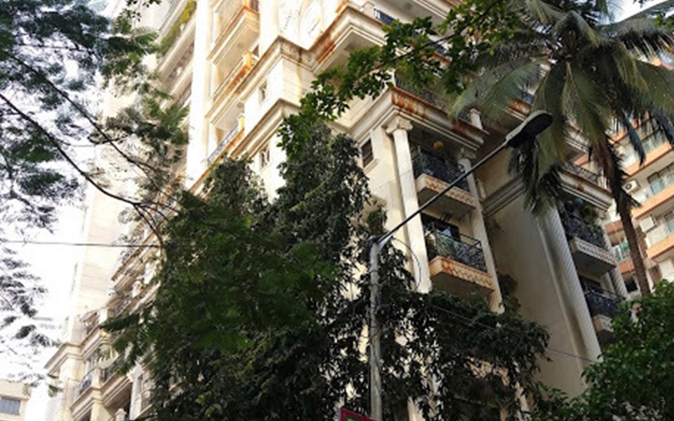 Odina, Santacruz West