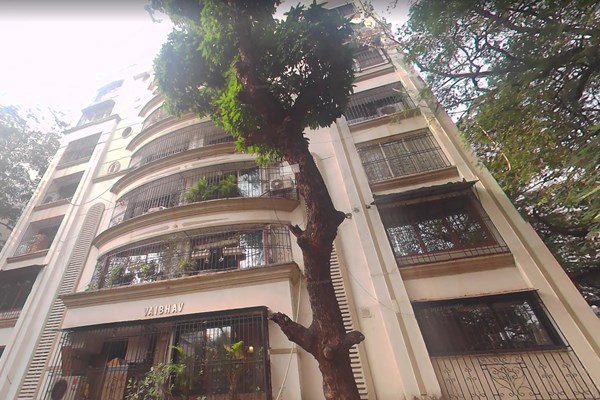 Flat on rent in Vaibhav, Bandra West