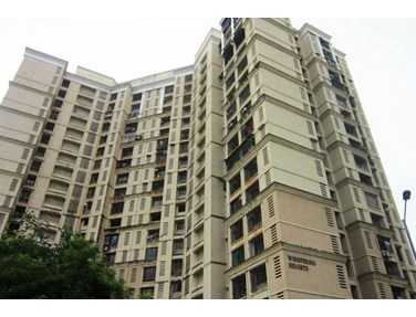 Whispering Heights, Malad West