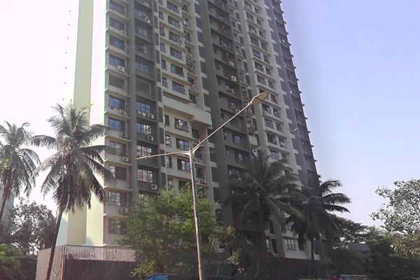 Flat on rent in Rustomjee Pinnacle, Borivali East
