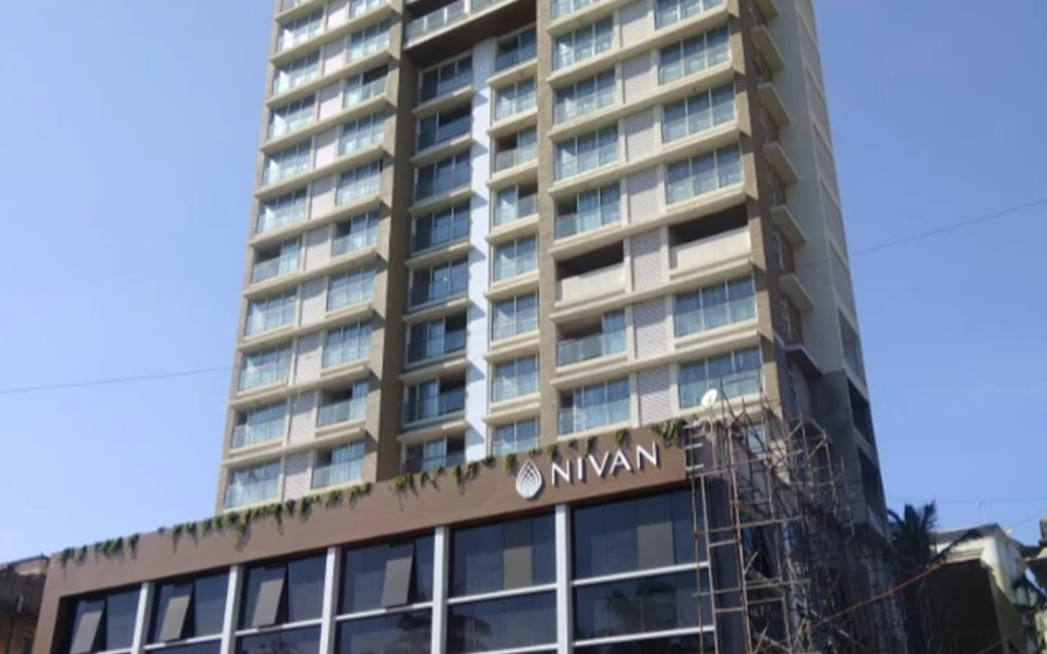 1 - Nivan, Khar West