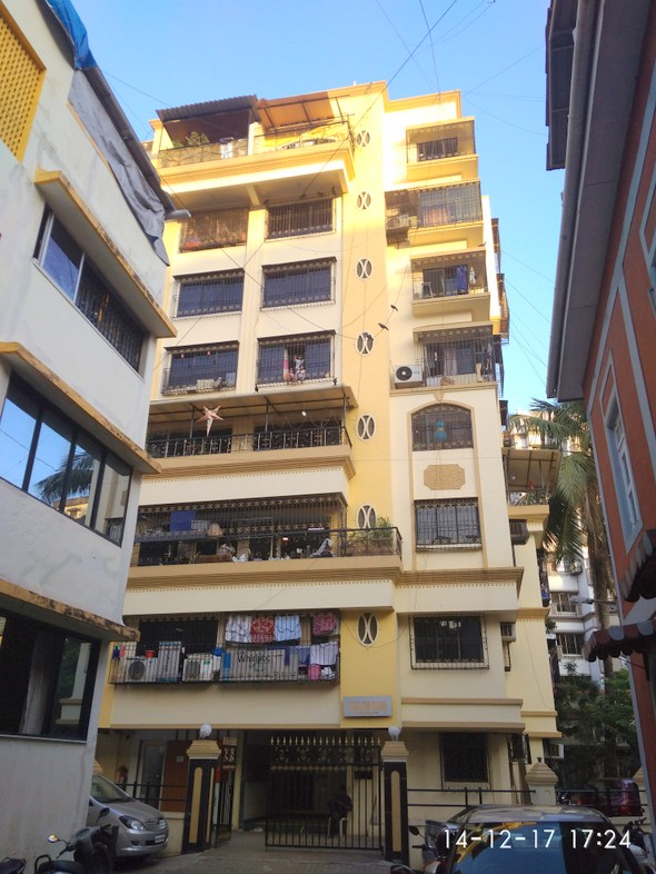 2 BHK Flats for Sale in Yellow Rose, Bandra West