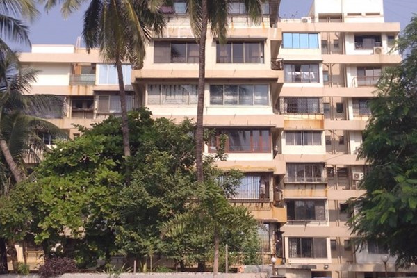Flat on rent in Amrit , Bandra West