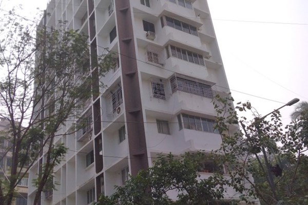 Flat on rent in Erlyn, Bandra West
