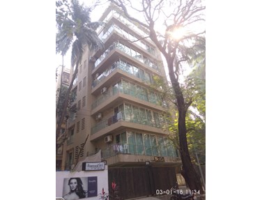 Tanish, Khar West