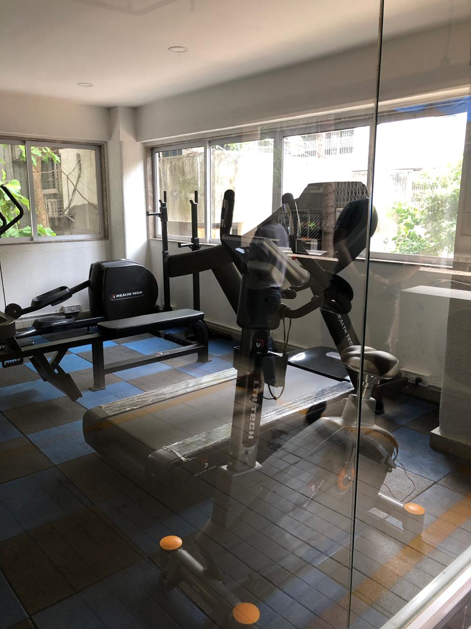 Gymnasium - Eudora, Khar West