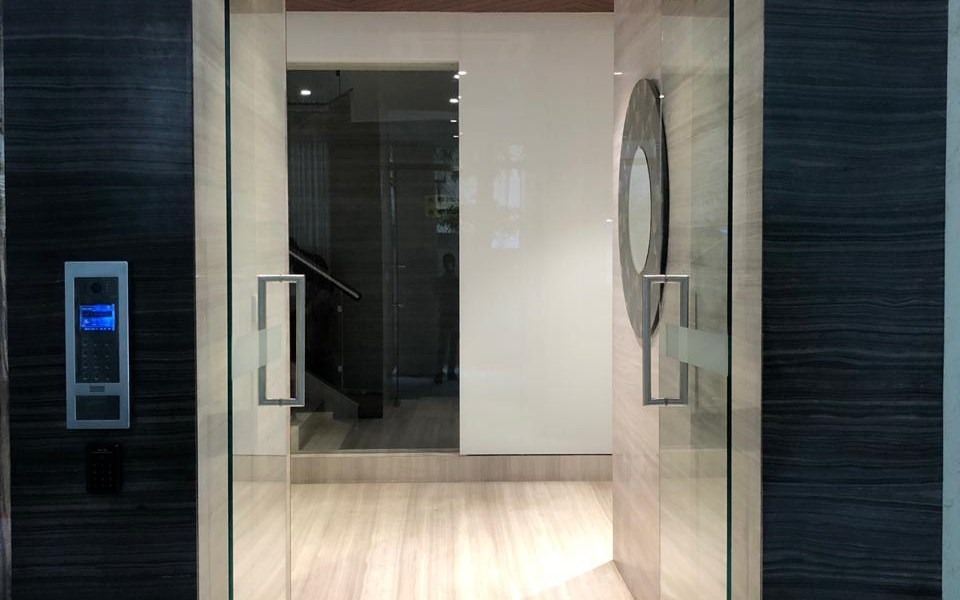 Lobby - Eudora, Khar West