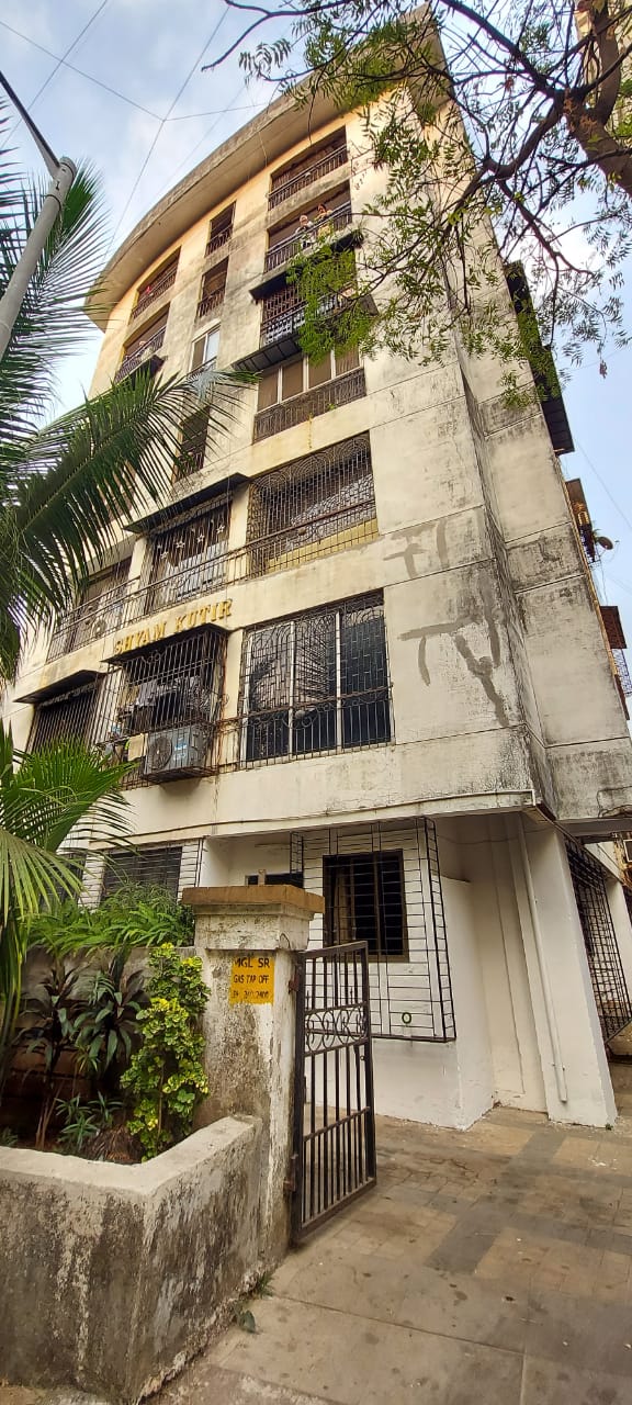 4 BHK Flats for Sale in Shyam kutir, Khar West
