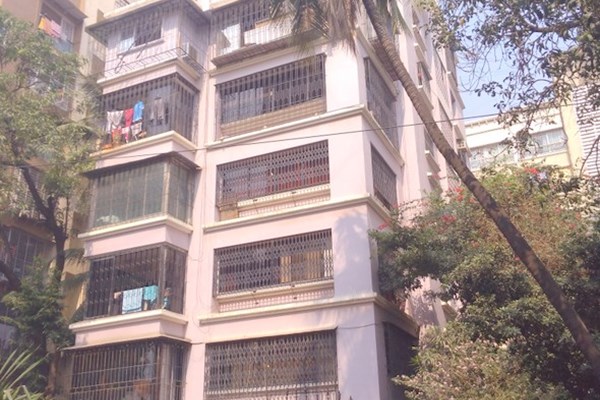 Flat on rent in The Ranes, Khar West