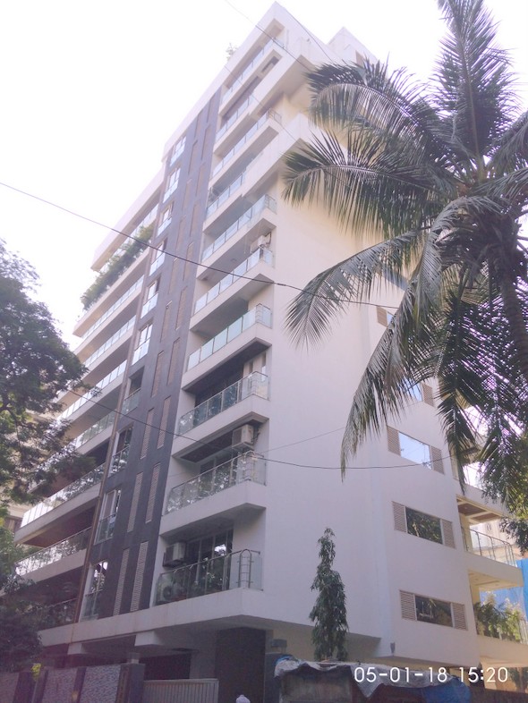 4 BHK Flats for Sale in Pushpanjali, Khar West