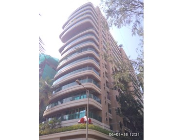 Grand Imperial, Khar West