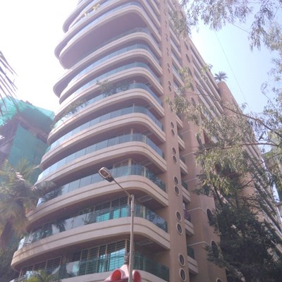 Flat on rent in Grand Imperial, Khar West