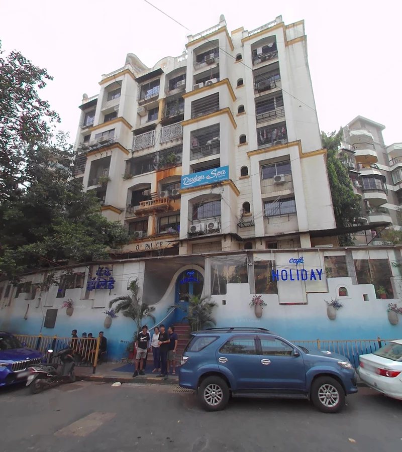 1 - Om Palace, Bandra West