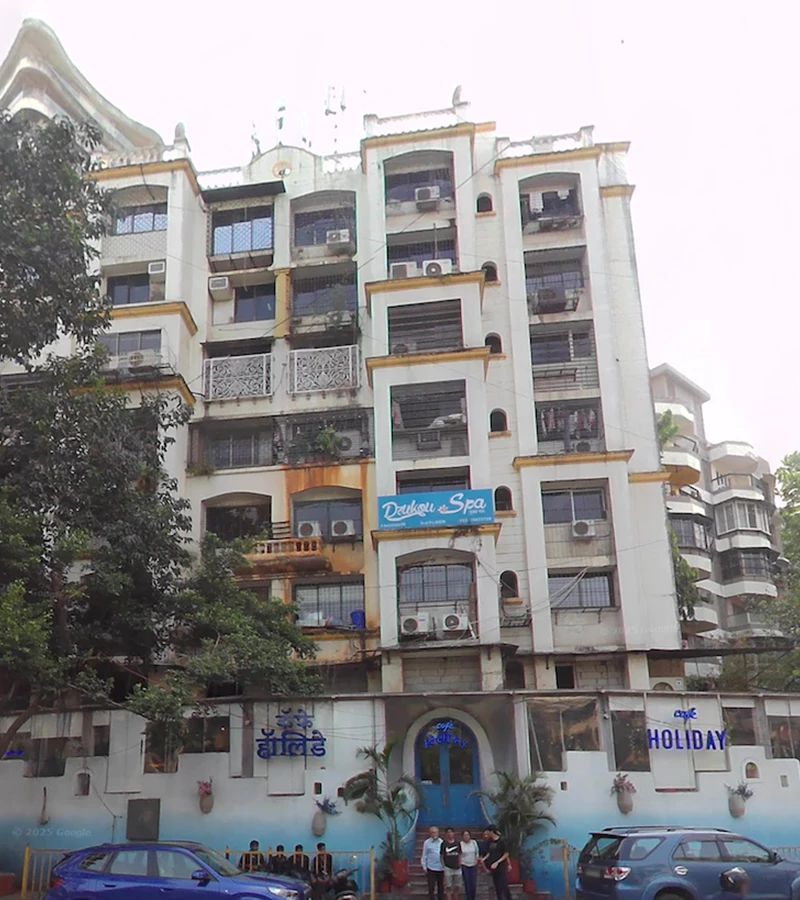 2 - Om Palace, Bandra West