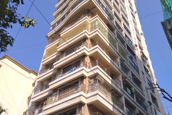 Flat on rent in Virgo Heights, Khar West