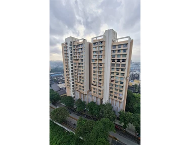2 - Nahar Cayenne, Powai