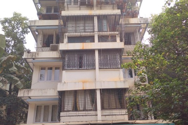 Flat for sale in Shanti Niwas, Khar West