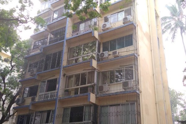Flat on rent in Olympia, Bandra West