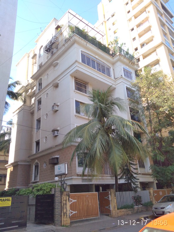 Flat for sale in Empress, Bandra West