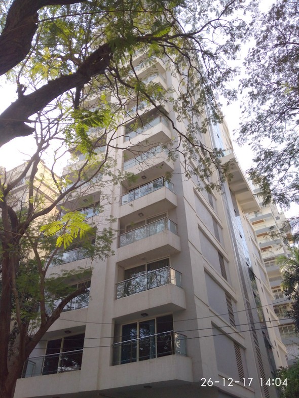Flat on rent in Karma, Bandra West