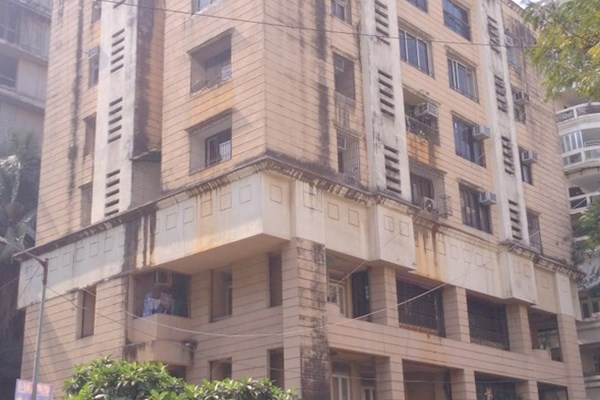 Flat on rent in Villa Rosa, Bandra West