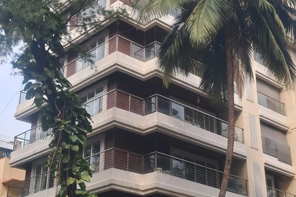 Flat on rent in Zakaria House, Bandra West