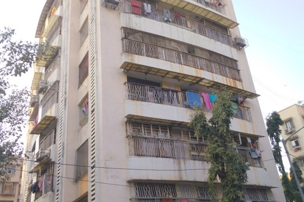 Flat on rent in Saturn, Santacruz West