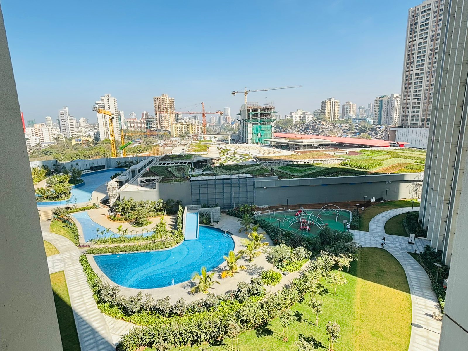 4 - Oberoi Sky City, Borivali East