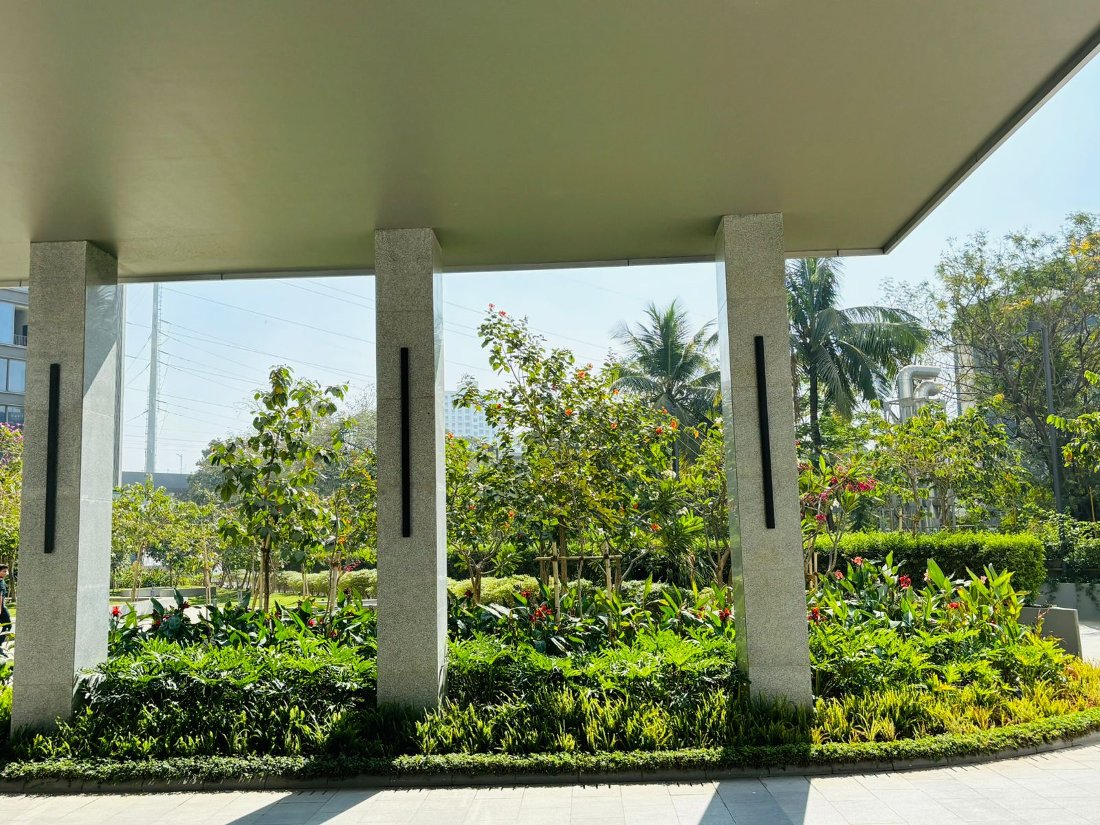 6 - Oberoi Sky City, Borivali East