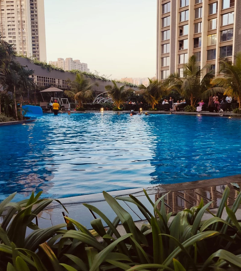 Swimmingpool - Oberoi Sky City, Borivali East