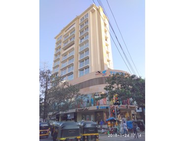 Rajhans Otium, Santacruz West