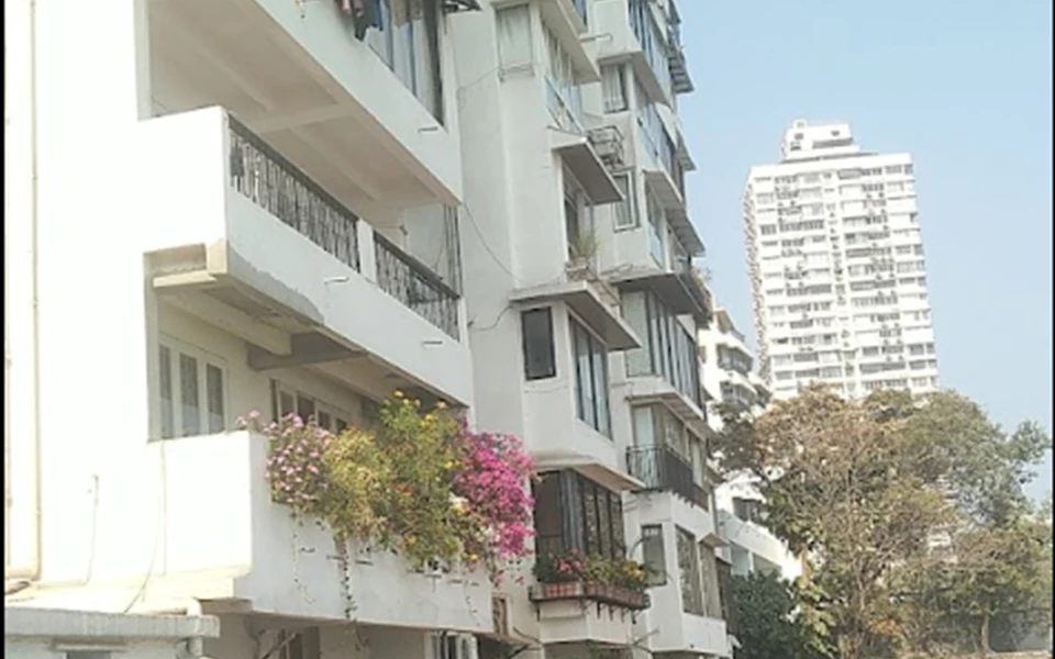 1 - Shangrila Building, Colaba