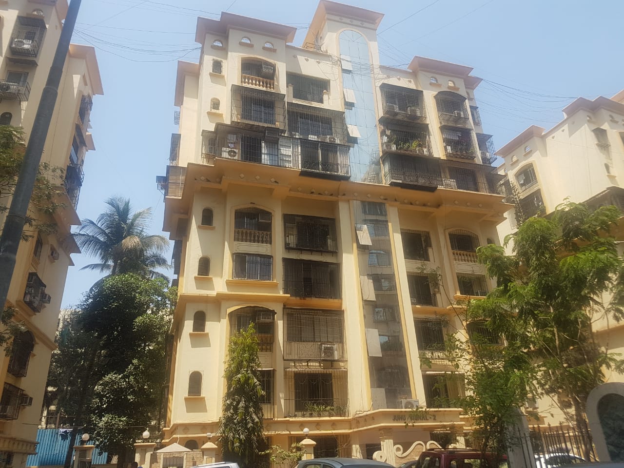 3 BHK Flats for Sale in Juhu Vishal, Juhu
